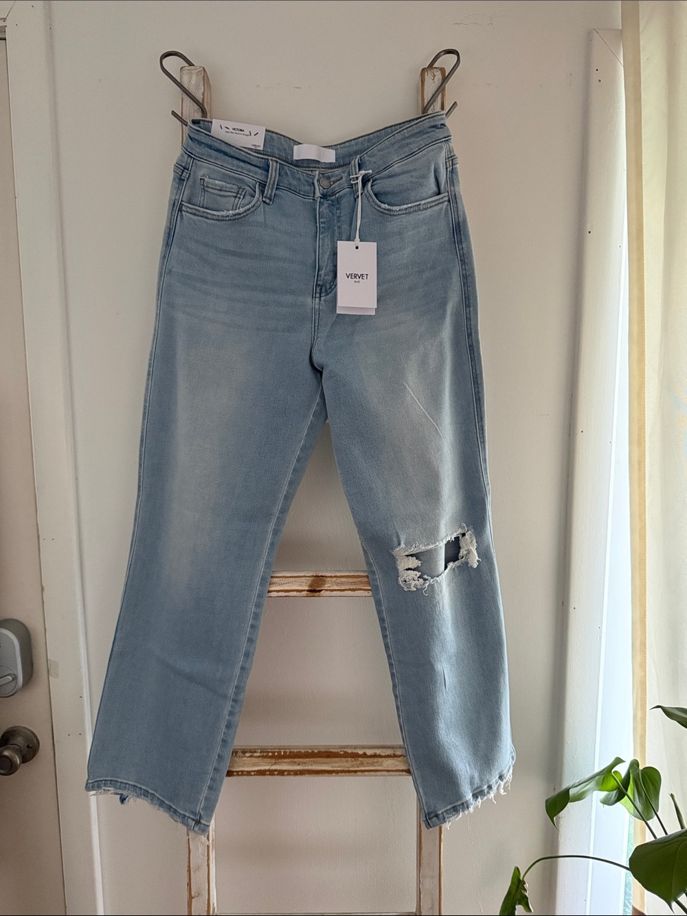 NWT Vervet Victoria High-Rise Straight Jeans - Light Blue